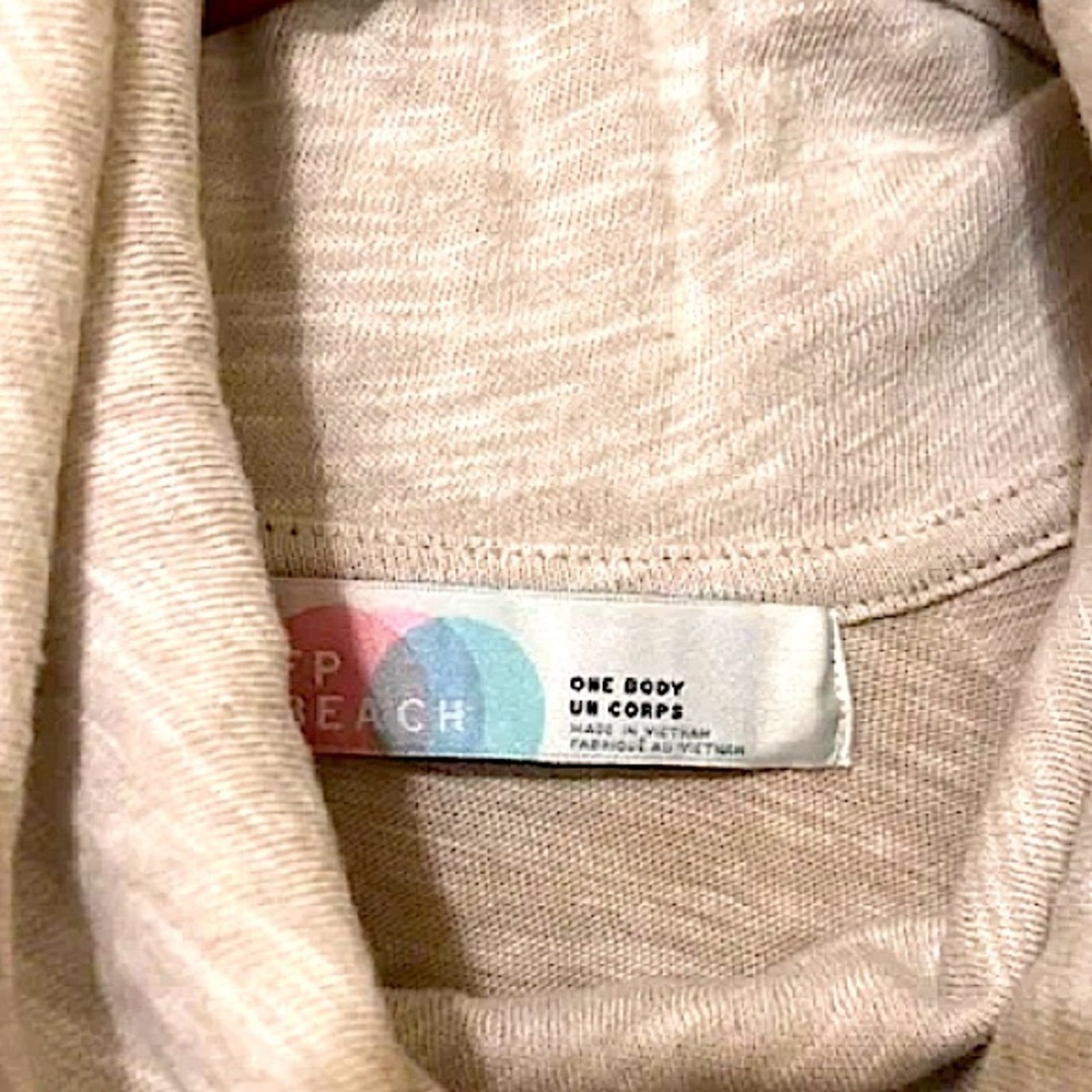 Free People Beach Cocoon Cowl Natural Pullover M/L - Picture 5 of 6